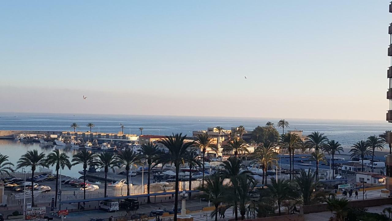 Seafront Luxury In Palmeras Huoneisto Fuengirola
